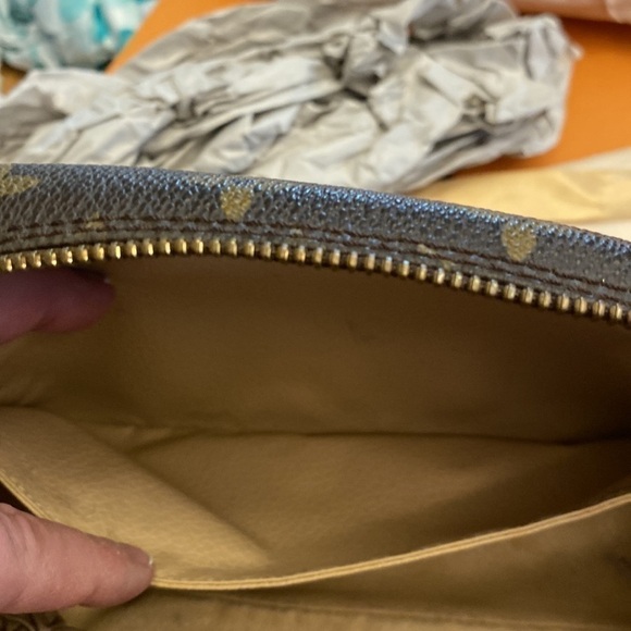 👜 Louis Vuitton Authentic French Trousse Toilette 28 🎉 Host Pick 7/22 🎉 - Picture 5 of 7